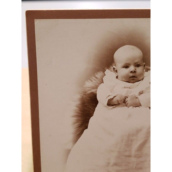 Antique Cabinet Card Baby Infant c1880s McMillan Photographer Springfield MO - Picture 3 of 11